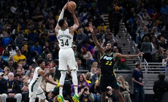 九游破解手游下载Faker重要时刻大比分获胜，雄鹿带队取胜！