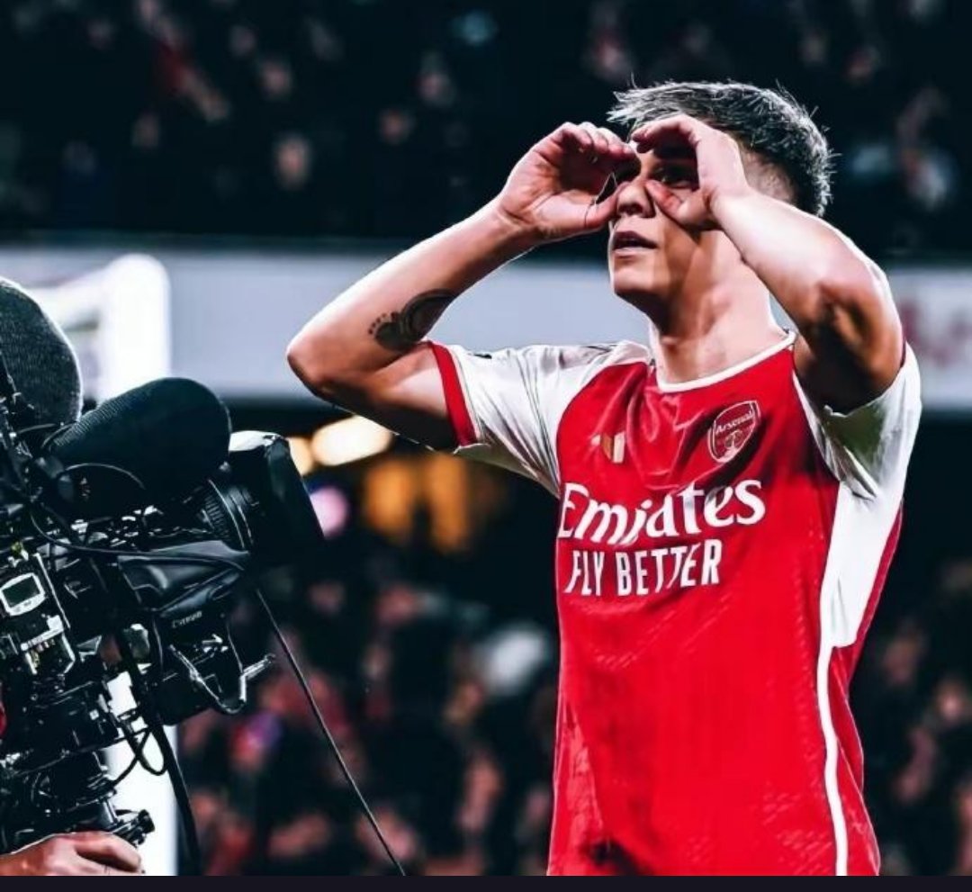 九游BT版官方版包含费德勒在阿森纳比赛中惊险取胜，问鼎冠军引发热议！的词条