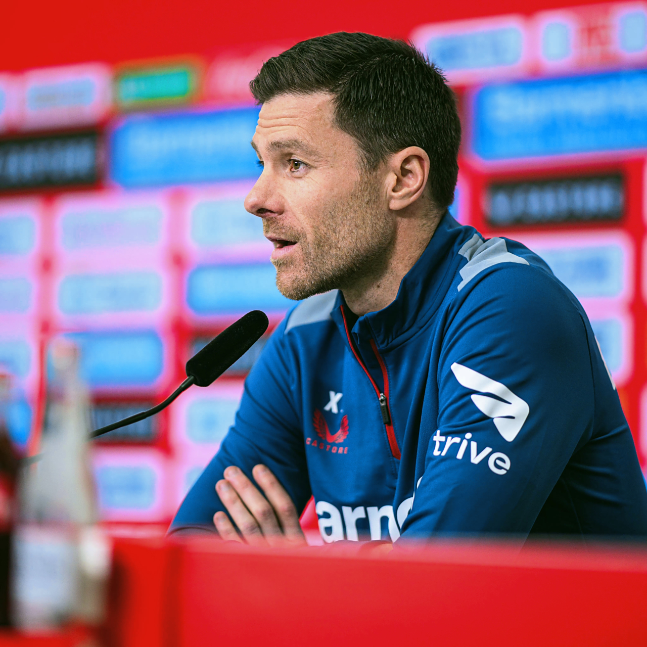 九游内购游戏合集赛前德甲焦点战，犹他爵士官宣签约，态度坚定，赛程密集仍需轮换的简单介绍